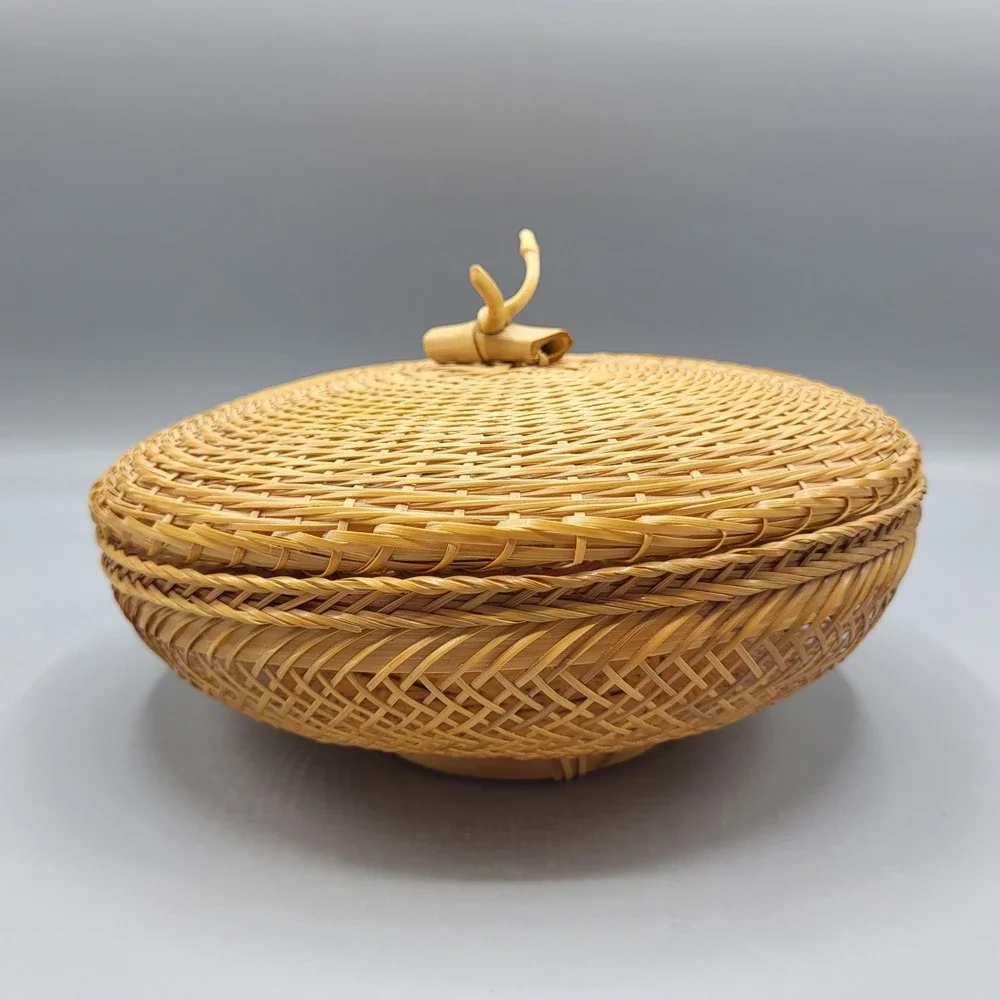 Vintage Woven Bamboo Basket Lid Round Handcrafted Decorative Tan Brown READ